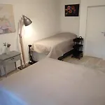 Juwel Im Zentrum Terrasse+garten 75m² דירה