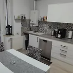 Juwel Im Zentrum Terrasse+garten 75m² דירה Mönchengladbach