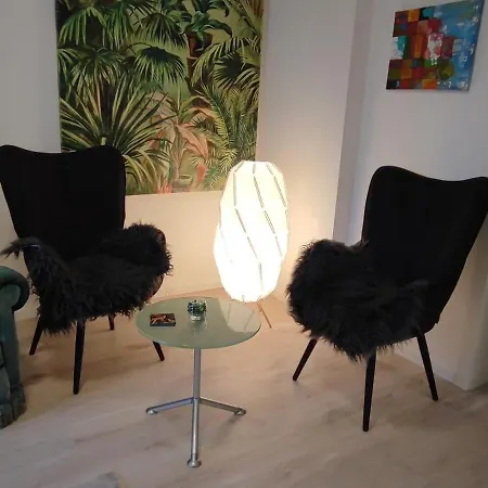 아파트 Juwel Im Zentrum Terrasse+garten 75m²